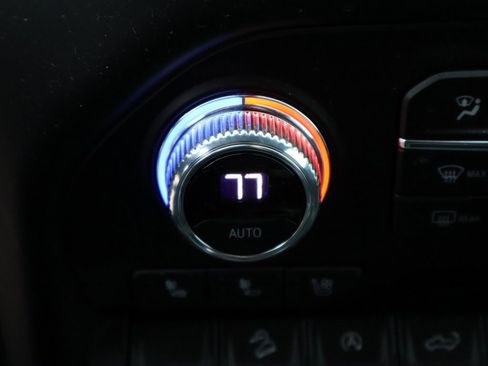 Used 2021 GMC Sierra 1500 SLT w/ SLT Premium Package image 40