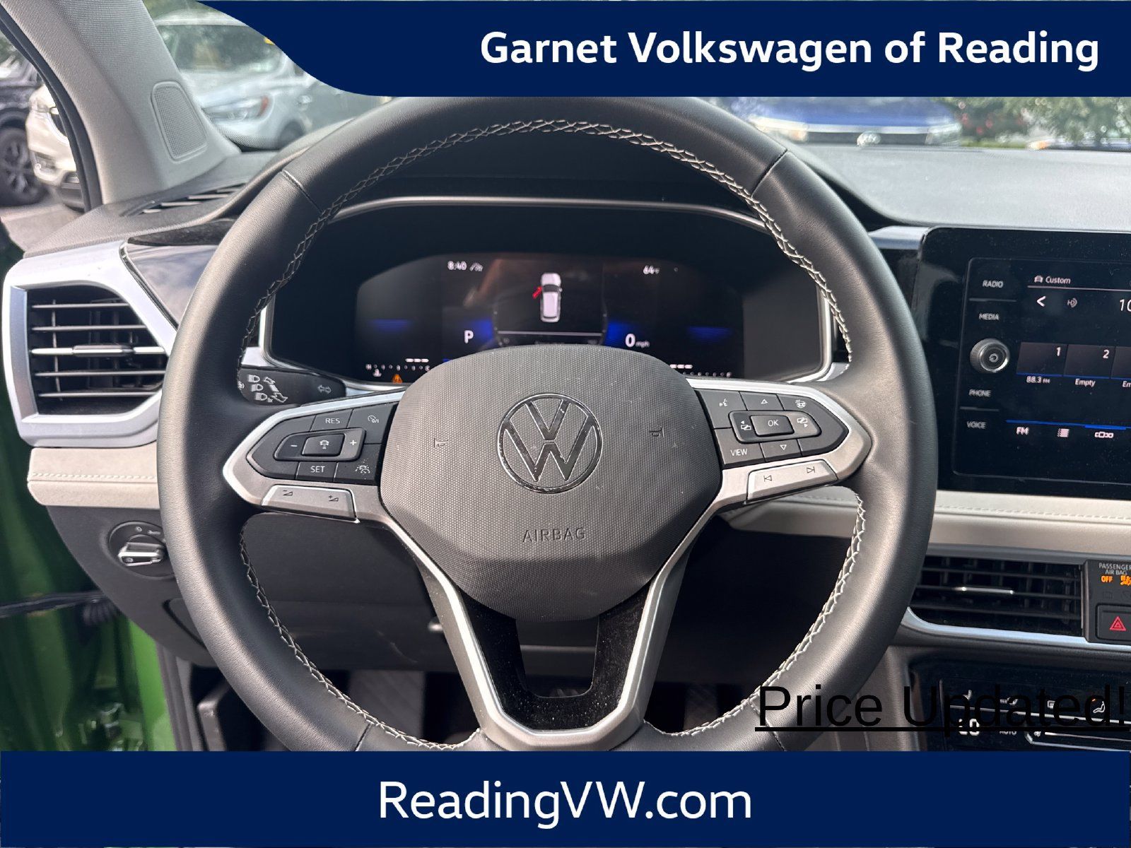 Used 2025 Volkswagen Taos SE w/ Panoramic Sunroof Package AWD/4WD image 15