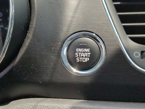 Used 2020 Kia Sedona EX FWD image 21