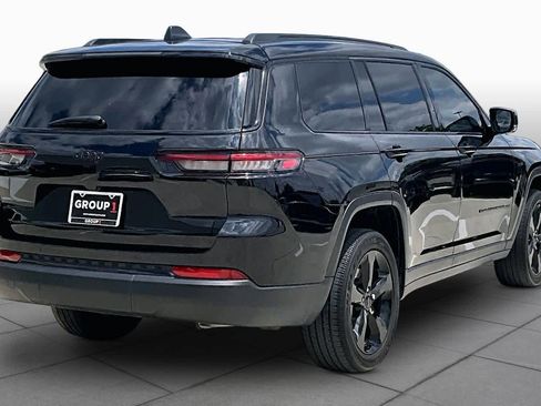Used 2023 Jeep Grand Cherokee L Laredo RWD image 12