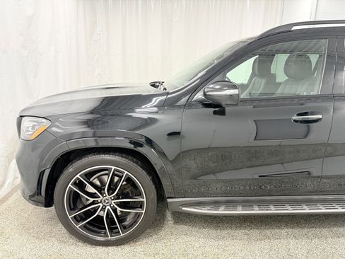 Used 2023 Mercedes-Benz GLS 580 4MATIC image 4