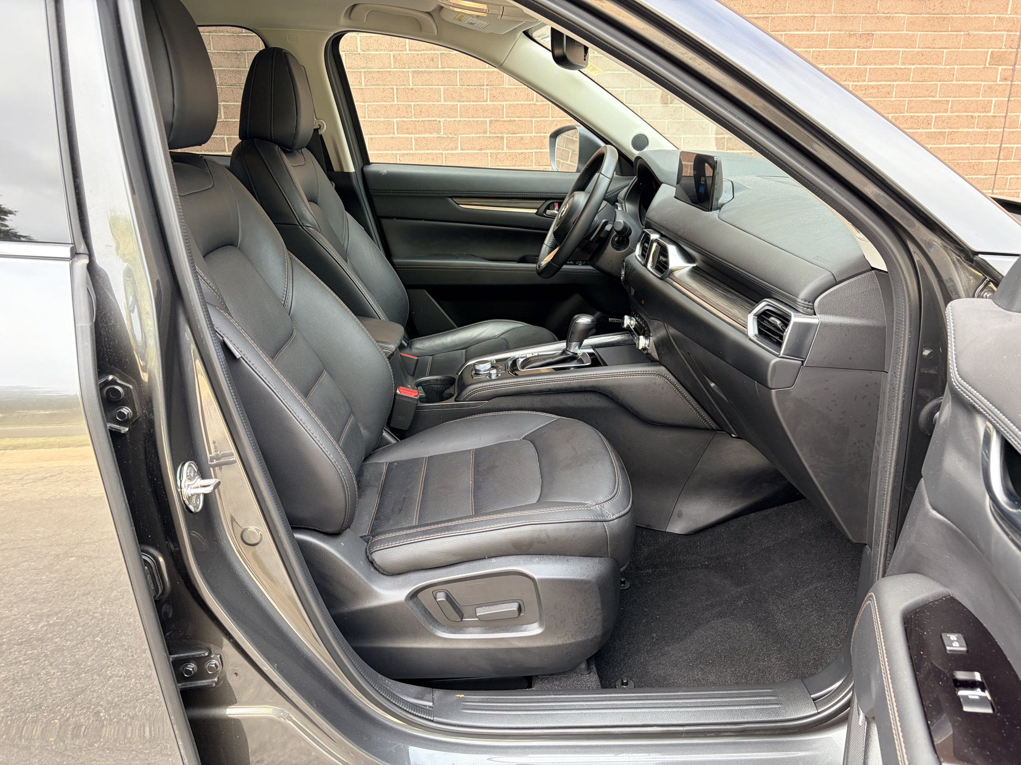 Used 2023 MAZDA CX-5 AWD 2.5 S w/ Premium Package image 16