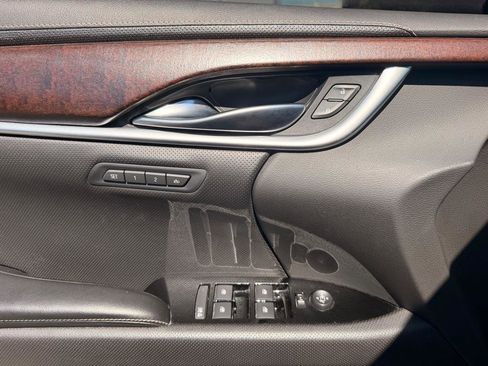 Used 2019 Cadillac XTS Luxury FWD image 23