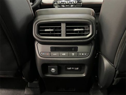 New 2025 Honda Pilot TrailSport image 30