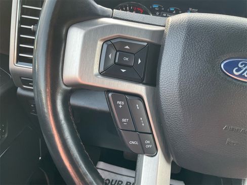 Certified 2019 Ford F150 Platinum w/ Equipment Group 701A Luxury image 19