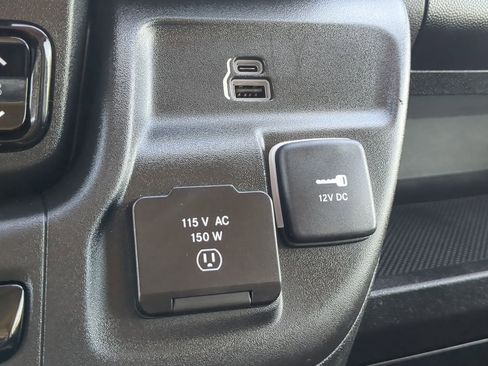 Used 2023 RAM ProMaster 2500 w/ Advance Safety Group (B) image 19