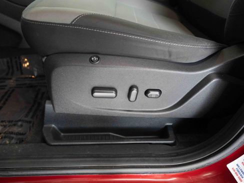 Used 2015 Ford Escape SE w/ Equipment Group 201A AWD/4WD image 12