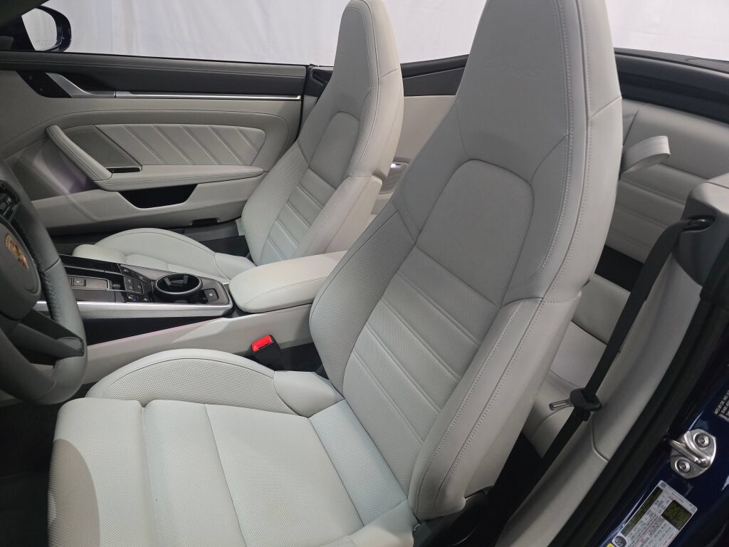 Certified 2025 Porsche 911 Turbo S AWD/4WD image 5