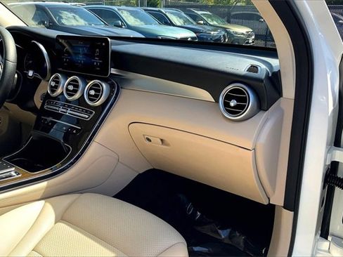 Certified 2021 Mercedes-Benz GLC 300 image 15