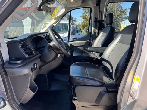 Used 2020 Ford Transit 250 Medium Roof AWD image 22