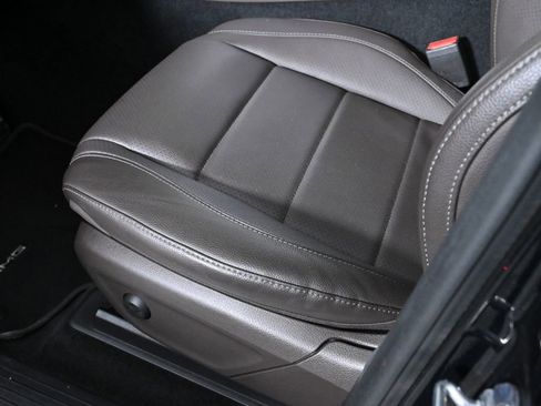 Used 2022 Mercedes-Benz GLS 450 4MATIC image 30