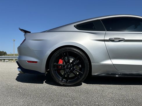 Used 2020 Ford Mustang Shelby GT500 w/ Technology Package image 33
