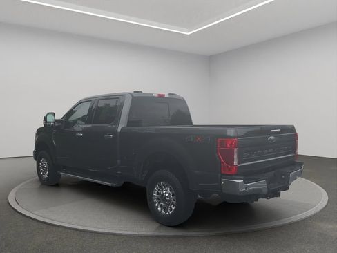 Used 2020 Ford F350 XLT w/ XLT Premium Package AWD/4WD image 4