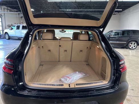 Used 2015 Porsche Macan S image 7