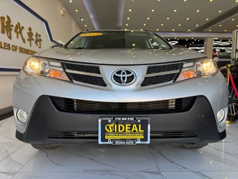 Used 2015 Toyota RAV4 LE AWD/4WD image 3