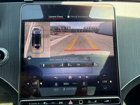 Used 2022 Mercedes-Benz EQS 450+ Sedan image 16