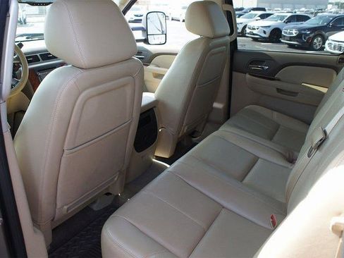 Used 2014 Chevrolet Silverado 3500 LTZ w/ LTZ Plus Package image 10