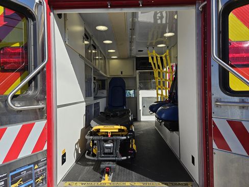 Used 2016 Ford F450 XLT image 31