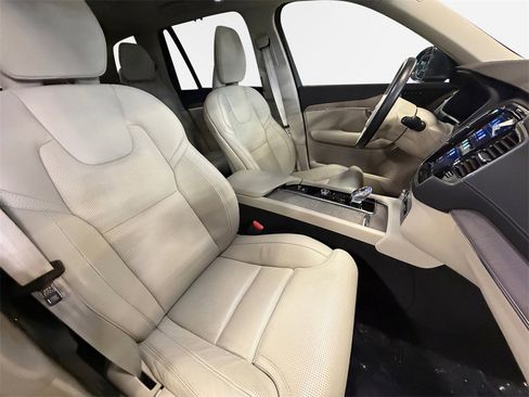 Used 2024 Volvo XC90 B6 Ultimate image 26