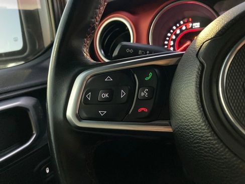 Used 2018 Jeep Wrangler Rubicon image 14