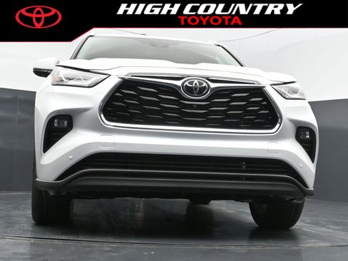 New 2026 Toyota Highlander Limited AWD/4WD image 43