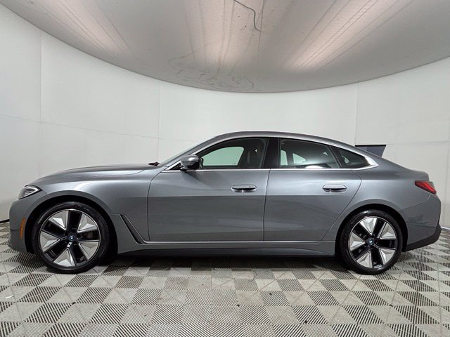 Used 2022 BMW i4 eDrive40 w/ Premium Package RWD image 4