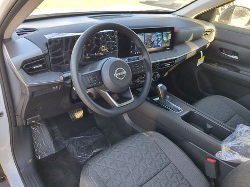 New 2026 Nissan Kicks SV w/ SV Premium Package image 12