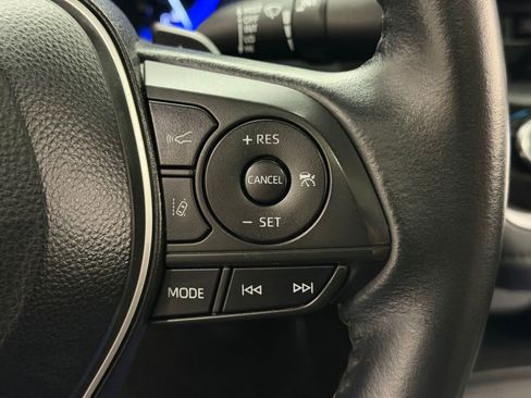 Used 2020 Toyota Corolla XSE image 25