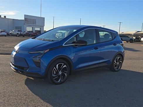 Used 2023 Chevrolet Bolt LT image 3