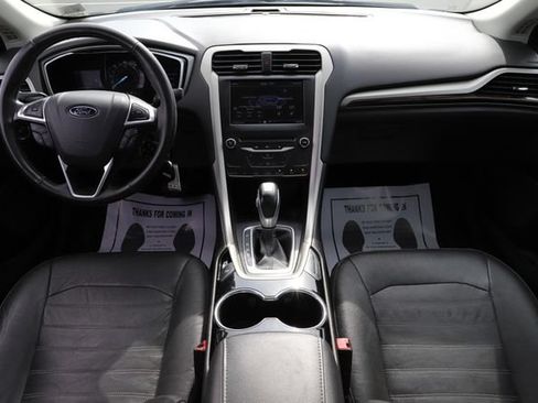 Used 2015 Ford Fusion SE w/ Equipment Group 502A FWD image 22