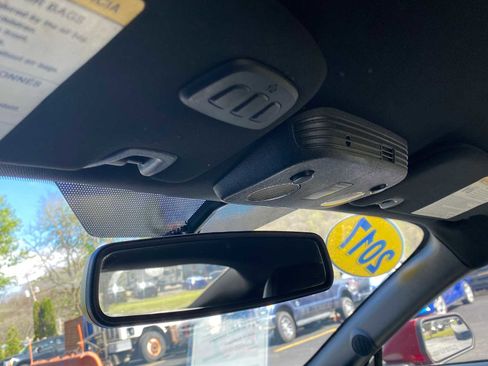 Used 2017 Ford Mustang Premium image 23