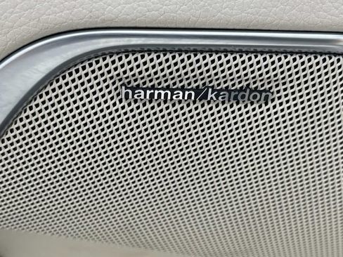 Used 2017 Mercedes-Benz SL 450 image 19