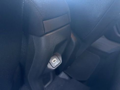 Used 2020 Jeep Renegade Latitude image 6