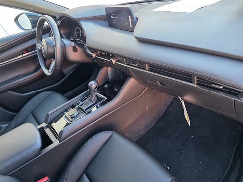 Certified 2025 MAZDA MAZDA3 s Sport image 14