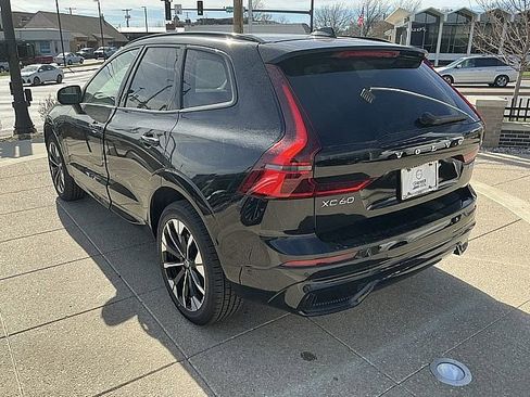 New 2026 Volvo XC60 B5 Plus w/ Climate Package image 10