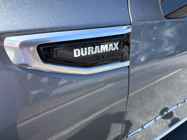 Used 2022 GMC Yukon Denali w/ Denali Premium Package AWD/4WD image 2