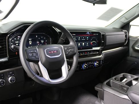 Used 2024 GMC Sierra 1500 Elevation w/ X31 Off-Road Package image 7