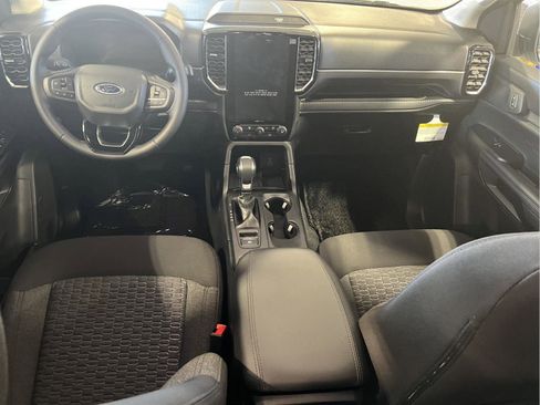 New 2026 Ford Ranger XLT w/ Black Appearance Package AWD/4WD image 17