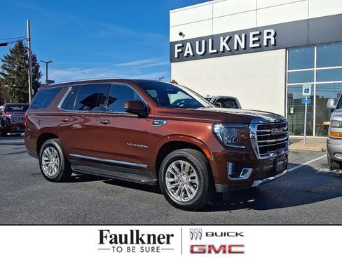 Used 2022 GMC Yukon SLT w/ SLT Luxury Package image 1