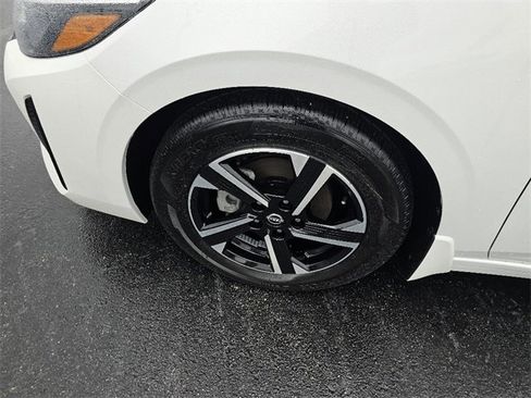 Used 2024 Nissan Sentra SV w/ All-Weather Package image 4