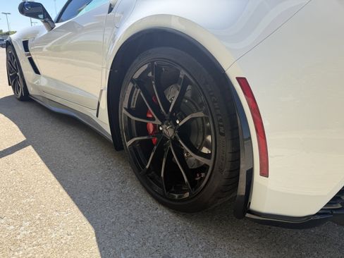 Used 2017 Chevrolet Corvette Grand Sport RWD image 11