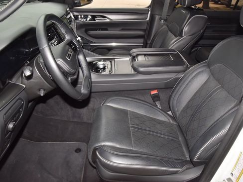 Used 2024 Jeep Grand Wagoneer Series II w/ Quick Order Packagew 28T AWD/4WD image 13