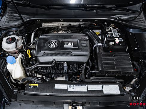 Used 2019 Volkswagen Golf R 4-Door image 40