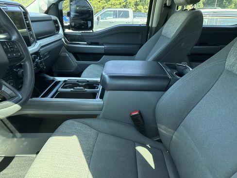 Used 2025 Ford F250 XLT w/ Black Appearance Package AWD/4WD image 12
