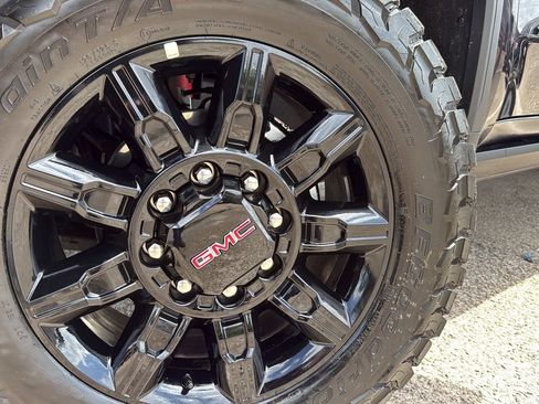 Used 2026 GMC Sierra 3500 AT4 w/ AT4 Premium Plus Package AWD/4WD image 30