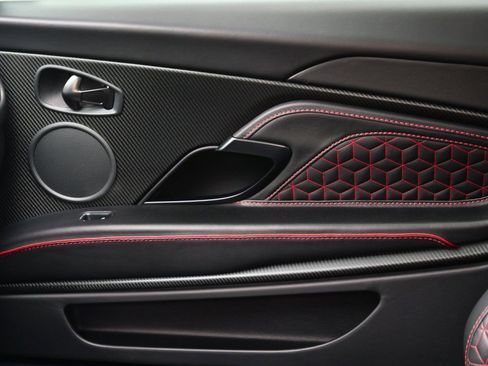 Used 2019 Aston Martin DBS Superleggera image 26