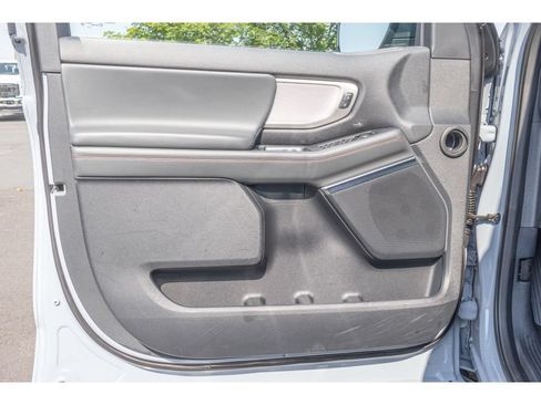 Used 2025 Ford Expedition Max Active AWD/4WD image 18