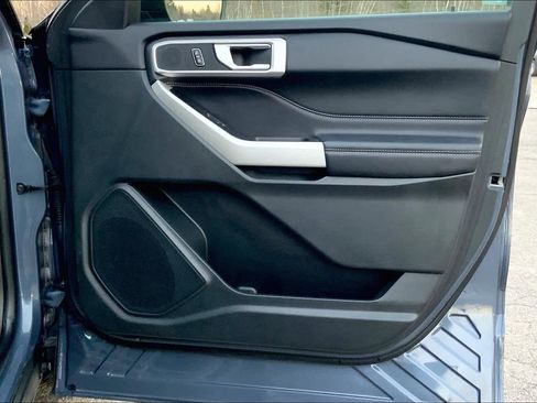 Used 2021 Ford Explorer XLT w/ Class III Trailer Tow Package image 23