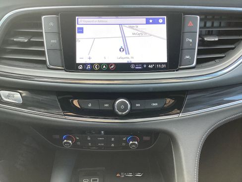 Used 2024 Buick Enclave Premium image 20