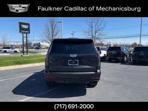 Used 2026 Cadillac Escalade Platinum Sport w/ LPO, ONYX Package image 6